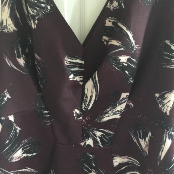 Past knee deep purple with black and cream designUk size 18 - Picture 2 of 5